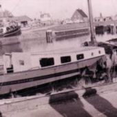 afkomstig van www.ebenhaezer.net - In 1965 werd het schip getransformeerd naar een recreatievaartuig
