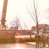 ingezonden door Rinze van der Schuit uit Joure - Het schip van Hamstra wordt uit de vaart gehaald, 1970