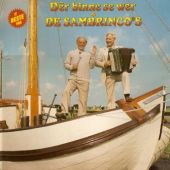 ingezonden door Frits J. Jansen - Henk van der Heide en Pier Sambink op het voordek van broer Douwe Sambrink zijn 'Sterna' sieren de cover van de LP van de Sambrinco's
