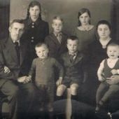 ingezonden Inne Osinga - Jetze Wijnja en Sietske Kramer met hun acht kinderen