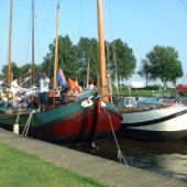 ingezonden door Cor de Boer - Als volgschip in de IFKS van 2002 naast 'De Friesland'