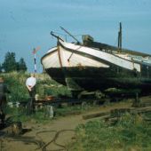 ingezonden door Willem Fokkema - Terug op scheepswerf De Waal voor onderhoud, 1956